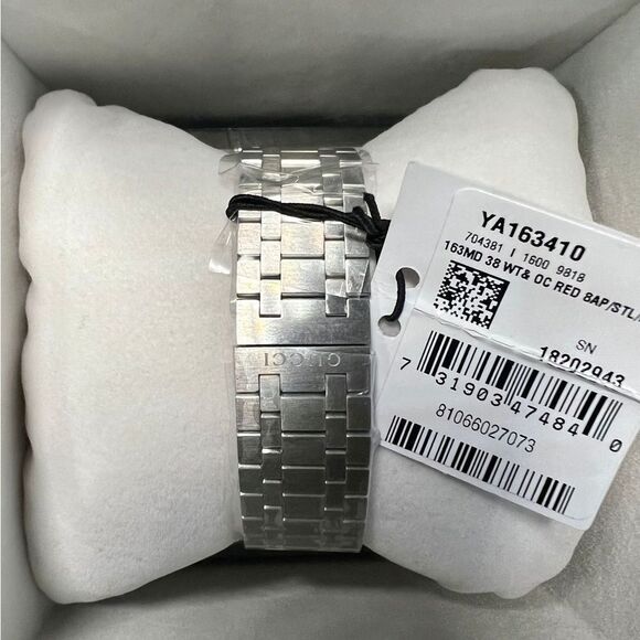 NIB Pink Gucci Watch - Picture 9 of 9